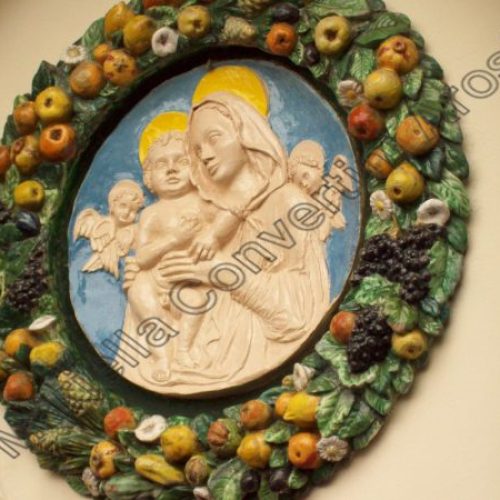 pag-50-Madonna-della-frutta-argilla-refrattaria-ingobbiata-e-invetriata-diamentro-53-600x450